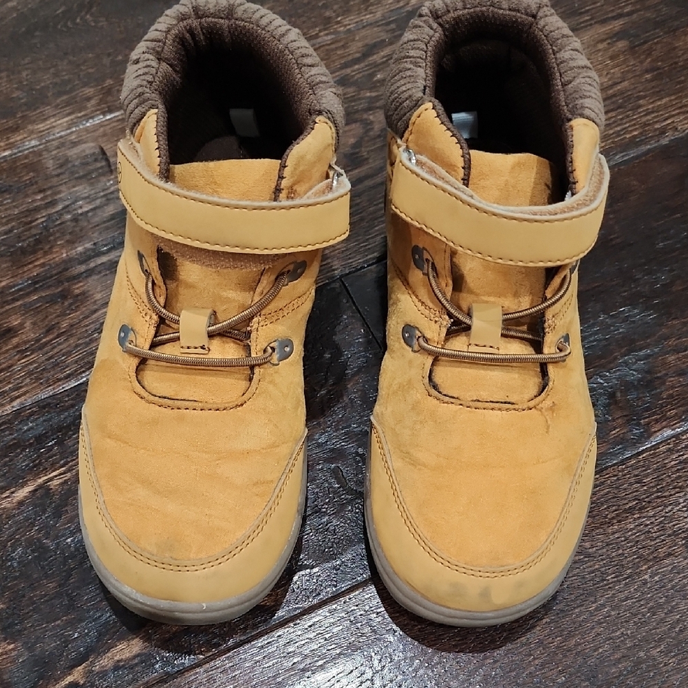 Stride Rite Tan Kids Boots with Brown Accents
